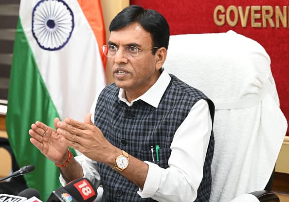 UP Medical Colleges To Be Equipped With Organ Donation Facility By The End Of 2024 Union Health Minister Mansukh Mandaviya